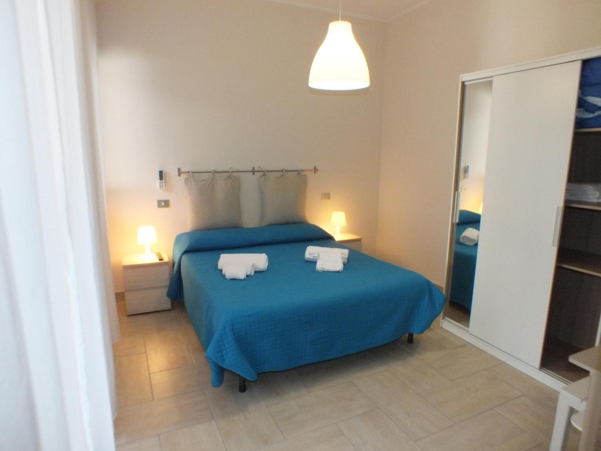 Casa A Riba U Mari Appartement Riposto Buitenkant foto